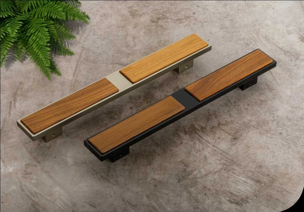 R Kitkat Main Door Handle